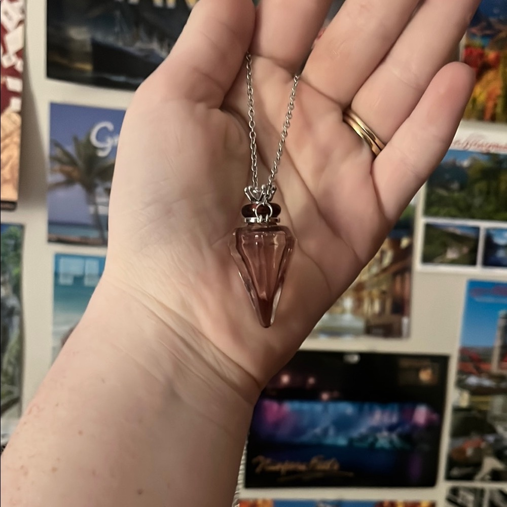 Elegant Pink Pendant Necklace